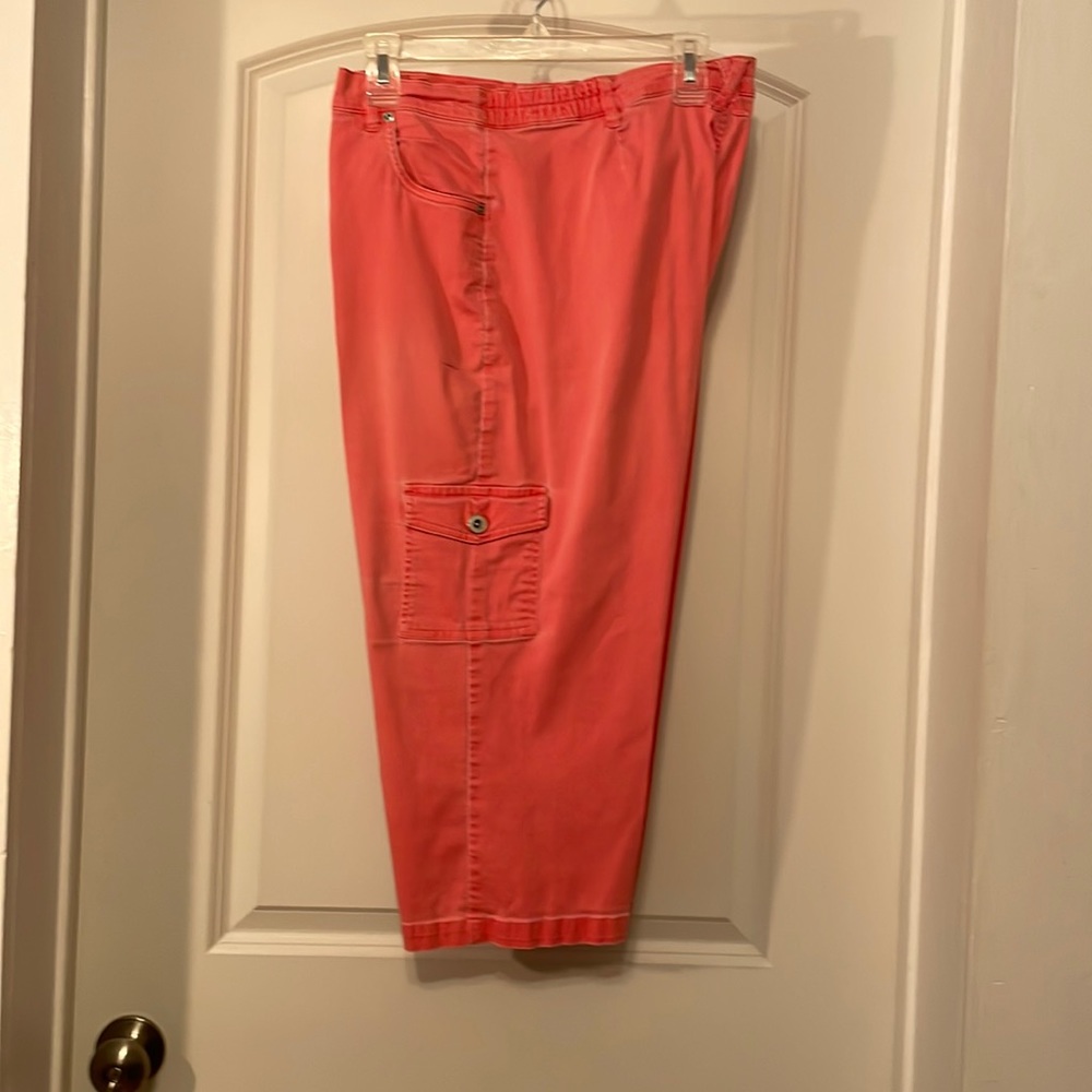 Salmon colored size 14P capris.  Cappagallo petite